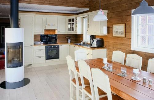 Etnedal House | Modern Family Cabin With Views Of Spåtind