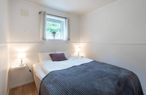 Tromso Apartment | Modern Fjord View Apt near City