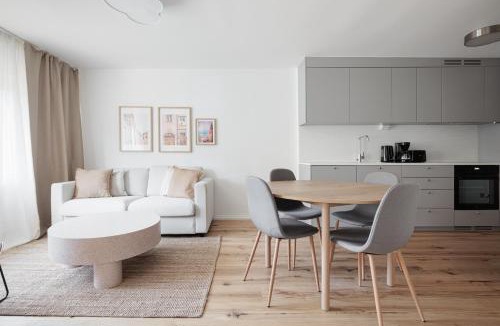 Katarina-Sofia Apartment | Modern flat in vibrant SoFo