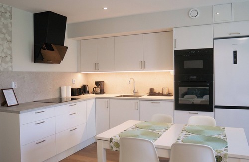 Vimmerby Apartment | Modern holiday apartment -3 min from Astrid Lindgrens World