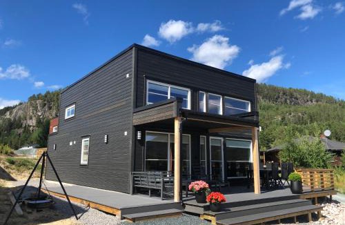 Kviteseid House | Modern lakehouse with sauna, near golf and alpine