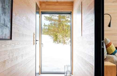 Flesberg House | Modern light NEO cabin on Bjefell