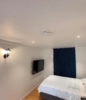 Oster Apartment | Modern Mini Apartment