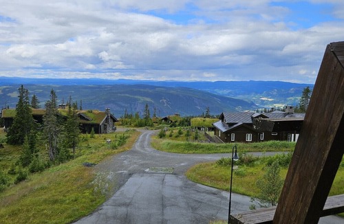 yer Apartment | Modern Mountain Apartment with Sauna – Near Hafjell