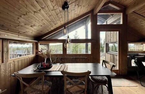 Ringsaker House | Modern mountain cabin – Ski-in/out, 2 Bathrooms