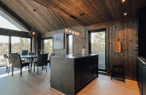 Gol Municipality House | Modern mountain cabin near Syningtoppen
