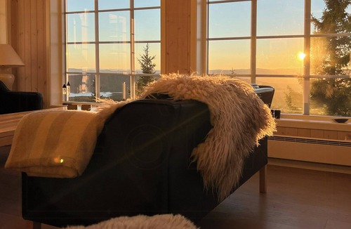 Sjusjoen House | Modern mountain cabin with panoramic views