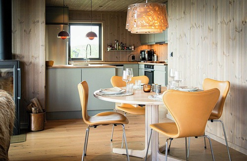 Vestre Slidre House | Modern mountain cabin with nature in Valdres