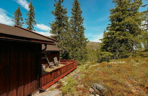 Vikberget House | Modern Mountain Cabin With Views Over Slokovannet