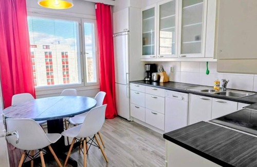 Pasila Apartment | Modern Nordic Stay in Helsinki Center with Pool, Sauna & Gym