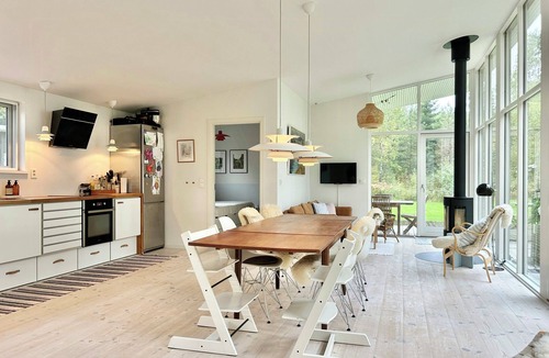 Vislanda House | Modern peninsula cabin with panoramic view