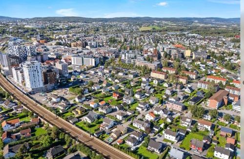 Lillestrom Apartment | Modern renovated flat just 10 min train to Oslo and Airport