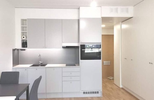 Vantaa Condo | Modern Ruby studio 5min to Airport 20min to center