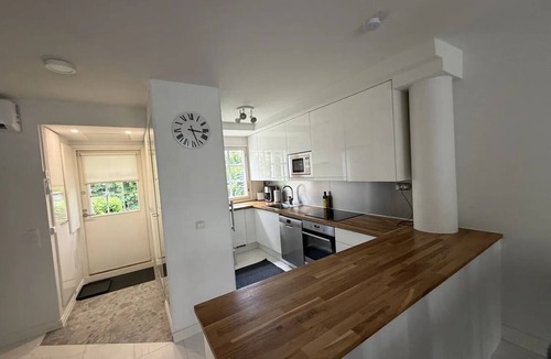 Espoo House | Modern Seaside Townhouse with Sauna, Garden & Free Parking