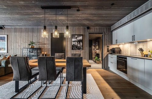 Hemsedal Apartment | Modern ski-inn-ski-out apartment with sauna, Hemsedal