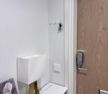 Espoo Apartment | Modern studio next to Finnoo metro - Tuohi BossHomes