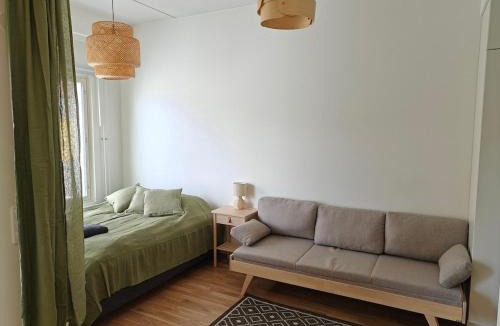 Tikkurila Apartment | Modern Studio - Train - Airport - Self Check-In