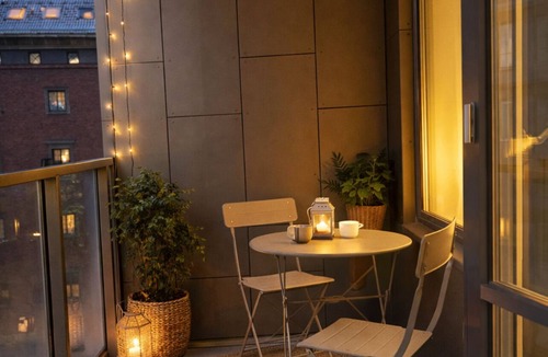 Vasastan Apartment | Modern studio with balcony in central Stockholm