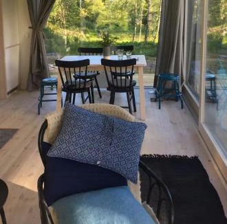 Vreta Kloster House | Modern Stuga Med Bastu Vid Insjön I Bjäsäter