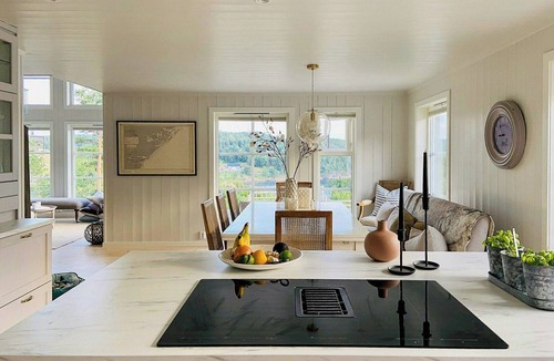 Risor House | Modern summer house with pool in Risør