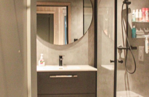 Uvdal Apartment | Modern vacation apartment with stylish decorative elements in the Uvdal Alpinsenter.