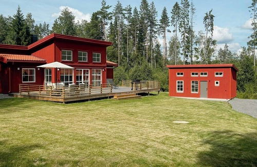 Nora House | Modern villa in historic Pershyttan