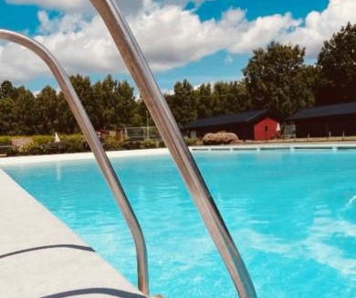 Ljungbyhed Villa | Modern villa med spa och pool