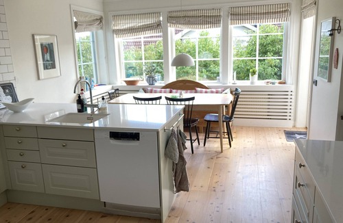 Nacka Municipality House | Modern villa near archipelago, close to Stockholm city, great for families