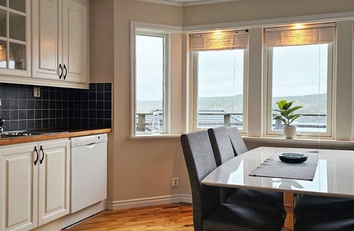 Orust O House | Modern villa with sea view in Svanesund | SE09101