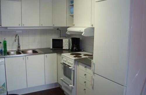 Lulea Apartment | Modern vindsvåning med balkong 2 km från centrum