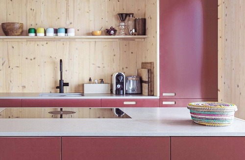 Al Municipality House | Modern wooden cabin where nature can be felt