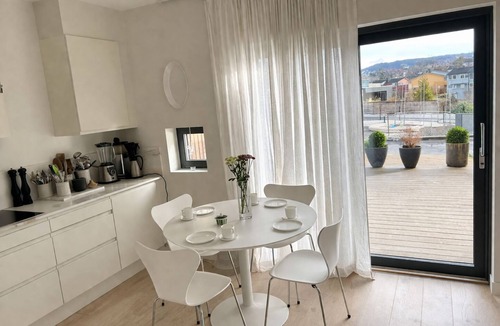 Ytrebygda House | Moderne house in Bergen, 15 min to city, 10 min to airport