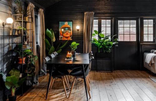 Engerdal House | Moderne hytte, Jacuzzi, Wifi, 6 soveplasser, Bilvei helt frem