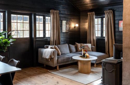 Engerdal House | Moderne hytte, Jacuzzi, Wifi, 6 soveplasser, Bilvei helt frem