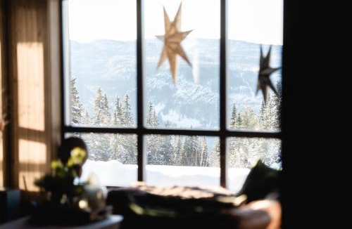Nord-Aurdal Villa | Moderne hytte med badstue - ski-in & ski-out