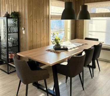Møre og Romsdal House | Moderne Hytte Med Spabad Nær Ålesund