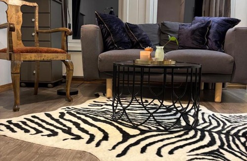 Raufoss Apartment | Moderne leilighet med 2 soverom for jobb og ferie