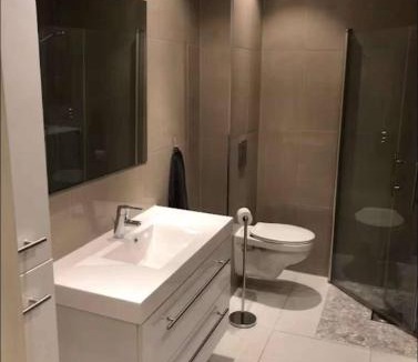Engen Apartment | Moderne Leilighet midt i Bykjernen