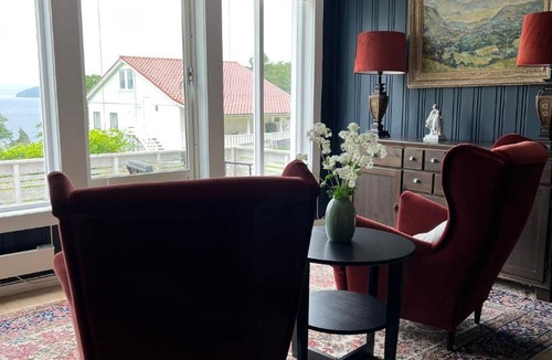 Osoyro Apartment | Moldegaard Farmhouse - Apartment A