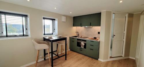 Fyllingsdalen Apartment | Morgensolen - Free Parking & Mountain Trails