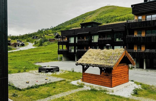 Myrkdalen Apartment | Mountain apartment with views in Myrkdalen