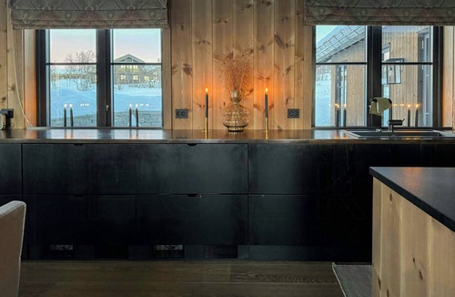 Oystre Slidre House | Mountain cabin by the trails in Beitostølen