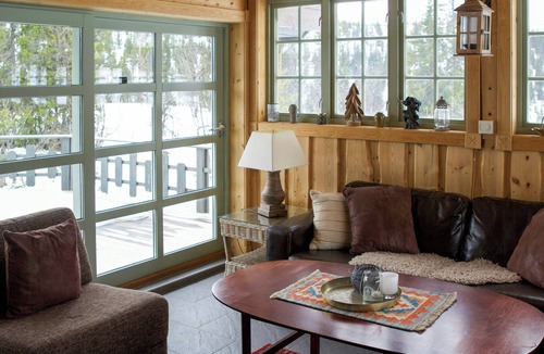 Nore og Uvdal House | Mountain cabin by seven mountain lakes in Sloko