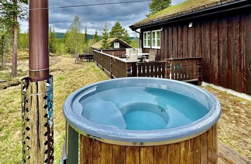 Nes House | Mountain Cabin Nesfjellet Sauna, Hot Tub & Skiing