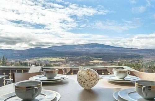 Vestre Slidre House | Mountain cabin with panoramic views in Brakastølen