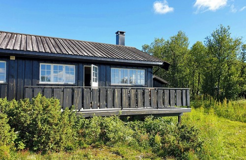 Lykkja House | Mountain cabin with views over Storevann