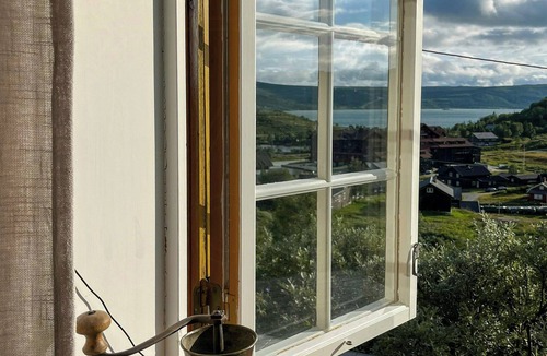 Ustaoset House | Mountain cottage overlooking Ustevatn at Ustaoset