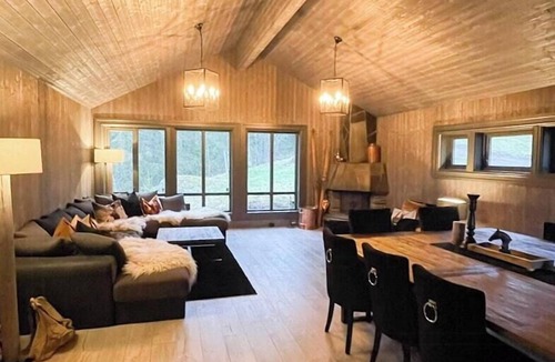Eggedal House | Mountain escape near Gulsrud with historical charm