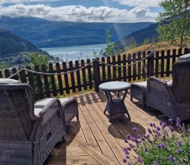 Stryn Apartment | Mountain & Fjord View Apartment