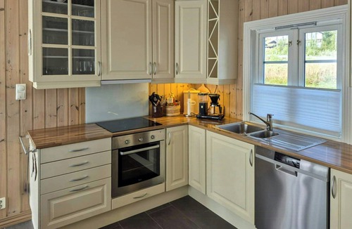 Kamben House | Mountain gem with ski in and out at Golsfjellet